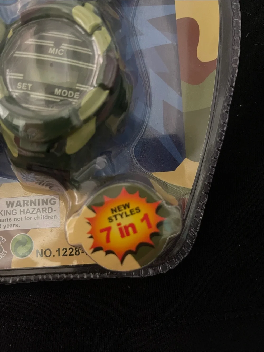 NWT Walkie Talkies Kids Digital Wrist Radios in Camouflage Green-7 in 1